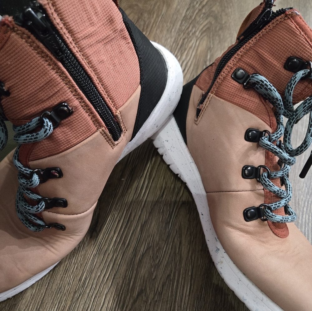 BOGS womens Bogs Juniper Hiker - Picture 3 of 5